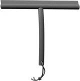 Großes Badezimmer im modernen und minimalistischen Stil mit weißen Möbeln, schwarzer Arbeitsplatte, quadratischen Waschbecken, Spiegelschränken mit Licht, Walk-in-Dusche