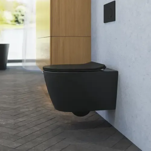Minimalistische und stilvolle Badezimmer Inspiration mit Waschtischunterschrank, Unterschränken und Hochschränken aus goldener Eiche, großem rundem Spiegel mit Lichtsteuerung, farbigem WC und Aufsatzwaschbecken