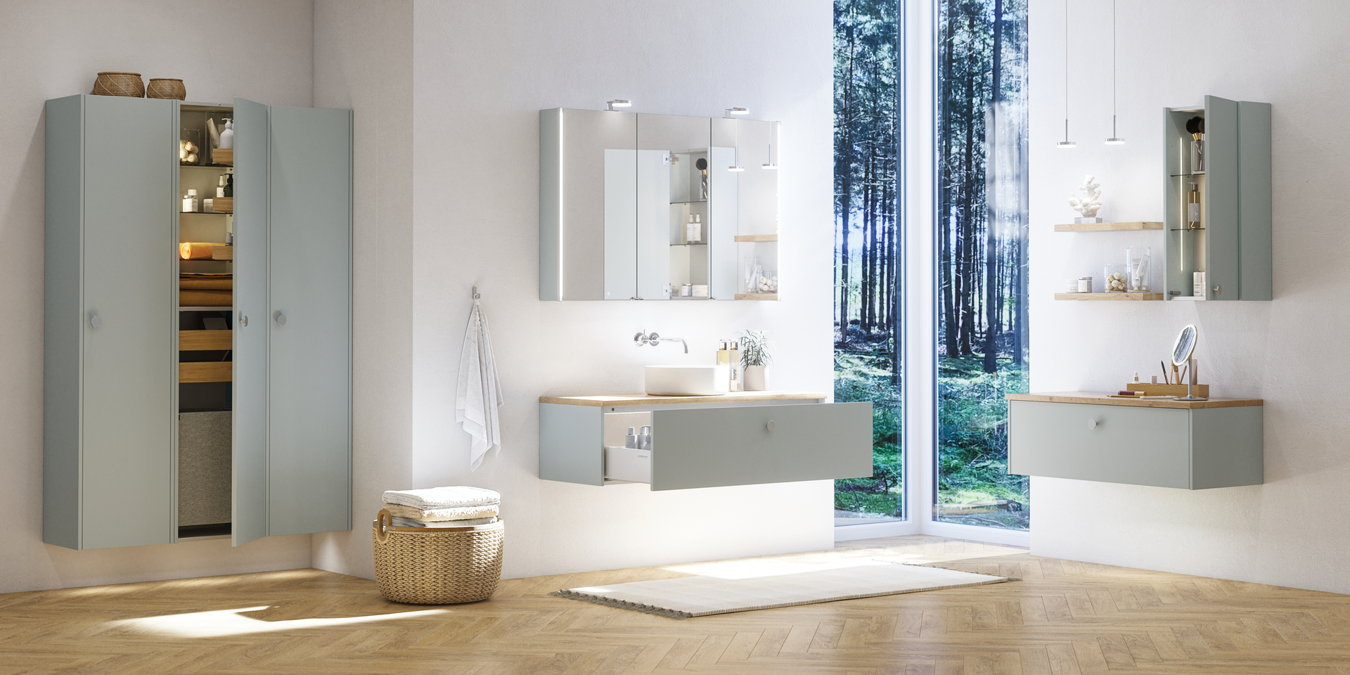 Große Badezimmerinspiration im nordischen Stil mit Badezimmerschränken in hellblauer Farbe und Holzarbeitsplatte mit elegantem Aufsatzwaschbecken, Fischgrät-Holzboden, der einen hellen und klassischen Stil schafft